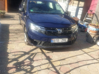 Dacia Sandero foto 1