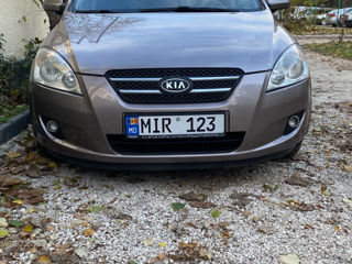 KIA Ceed foto 2