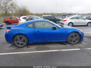 Subaru BRZ foto 12