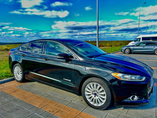 Ford Fusion foto 2