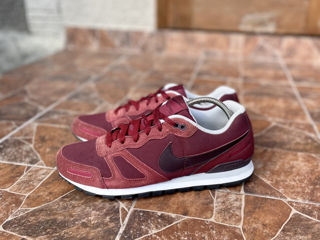 nike air pegasus trainers