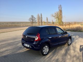 Dacia Sandero foto 8