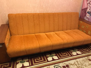 Cedez canapea / sofa in stare excelenta Продам диван раскладной в отличном состоянии