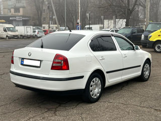 Skoda Octavia foto 3