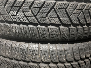 R17 215/65 Pirelli Scorpion Winter foto 3