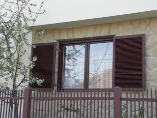 Obloane exterioare confectionate din lemn masiv sau stratificat pentru ferestre! foto 1