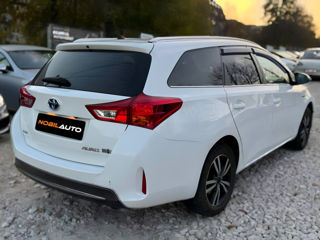 Toyota Auris foto 4