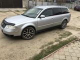 Volkswagen Passat foto 3