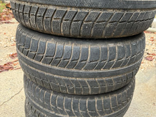 Anvelope de iarna Michelin R16 225-55