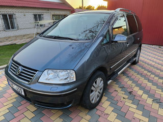 Volkswagen Sharan foto 2