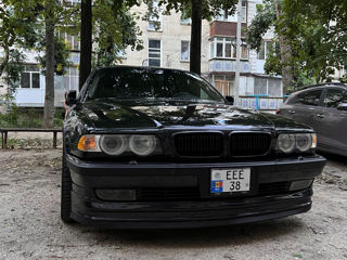 BMW 7 Series foto 8