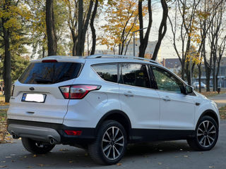 Ford Kuga foto 4