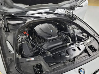 BMW 5 Series foto 7