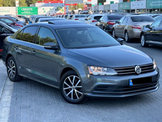 Volkswagen Jetta foto 5