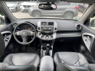 Toyota Rav 4 foto 4