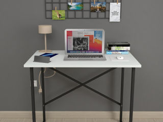 Masă de birou  spațioasă de calitate premium