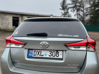 Toyota Auris foto 4