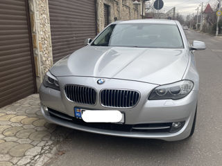 BMW 5 Series foto 2