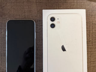 iPhone 11 white 64GB foto 4