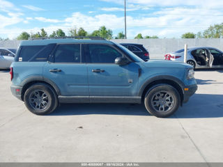 Ford Bronco foto 8