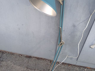 Lampa de birou 250lei cablu cupru 12lei/m stabilizator, prize intrerupatore plafon  prelunjitor 380V