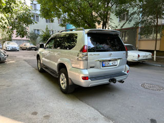 Toyota Land Cruiser Prado foto 1