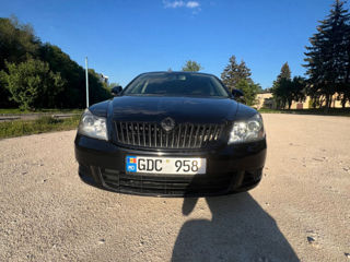 Skoda Octavia foto 1