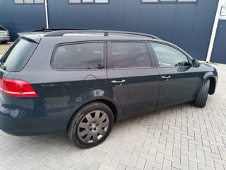 Volkswagen Passat foto 3