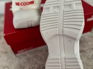 Vînd adidasi bărbătești Lee cooper  foto 1