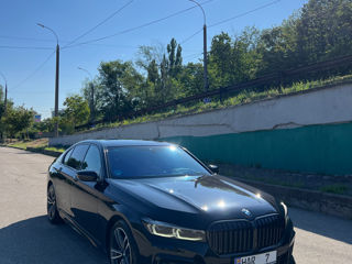 BMW 7 Series foto 3