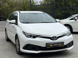 Toyota Auris foto 3