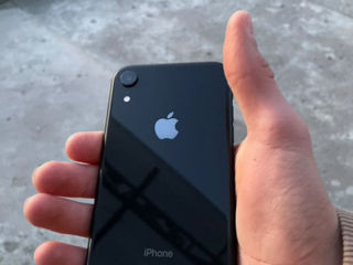 iPhone XR 2700 лей