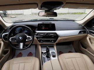 BMW 5 Series foto 5