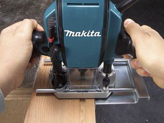 Фрезер Makita Rp0900 - zb - Moldteh foto 4