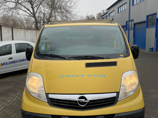 Opel Vivaro foto 2