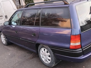 Opel Astra foto 2