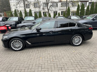 BMW 5 Series foto 3