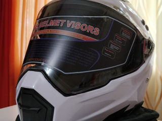 Шлем новый, размер M-L. Визор прозрачный.