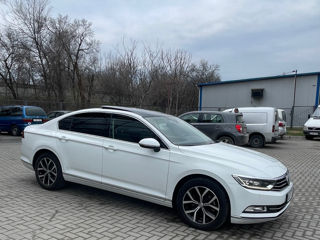 Volkswagen Passat foto 3