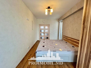 Apartament cu 2 camere, 79 m², Centru, Chișinău foto 4