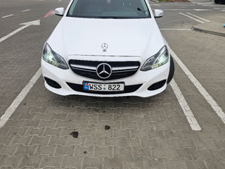 Mercedes E-Class foto 8