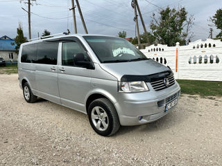 Volkswagen Caravelle foto 7