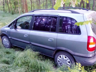 Ford Fiesta foto 3