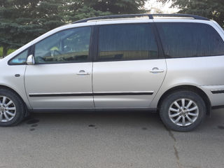 Volkswagen Sharan foto 10