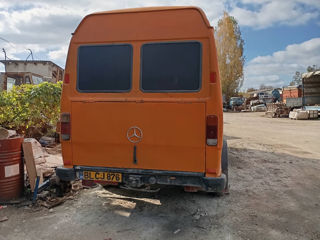 Mercedes 410D foto 3