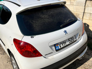 Peugeot 207 foto 4