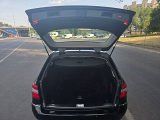 Mercedes E-Class фото 8