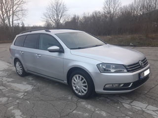 Volkswagen Passat foto 9