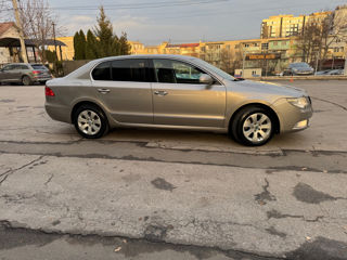 Skoda Superb foto 3