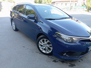 Toyota Auris foto 2